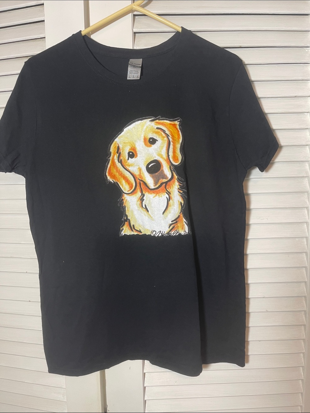 Gildan Black Tee with Golden Retriever Illustration